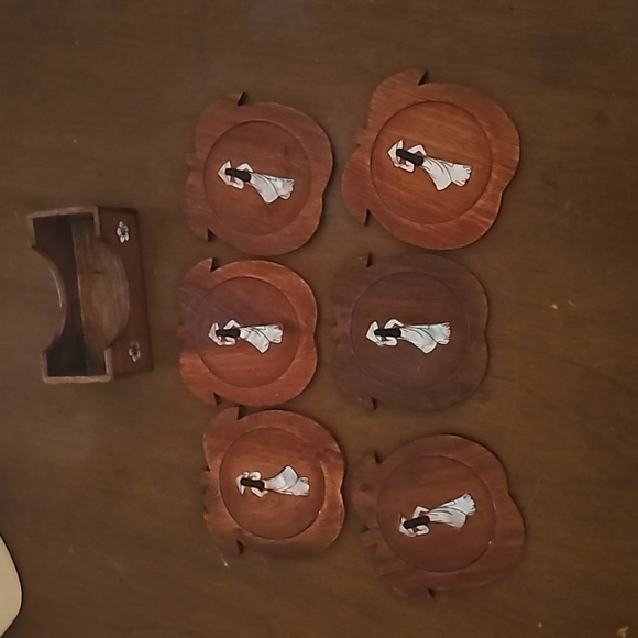 Vintage 1960s Set of Six Mother of Pearl Japanese Lady Floral Coaster Set - Picture 2 of 15